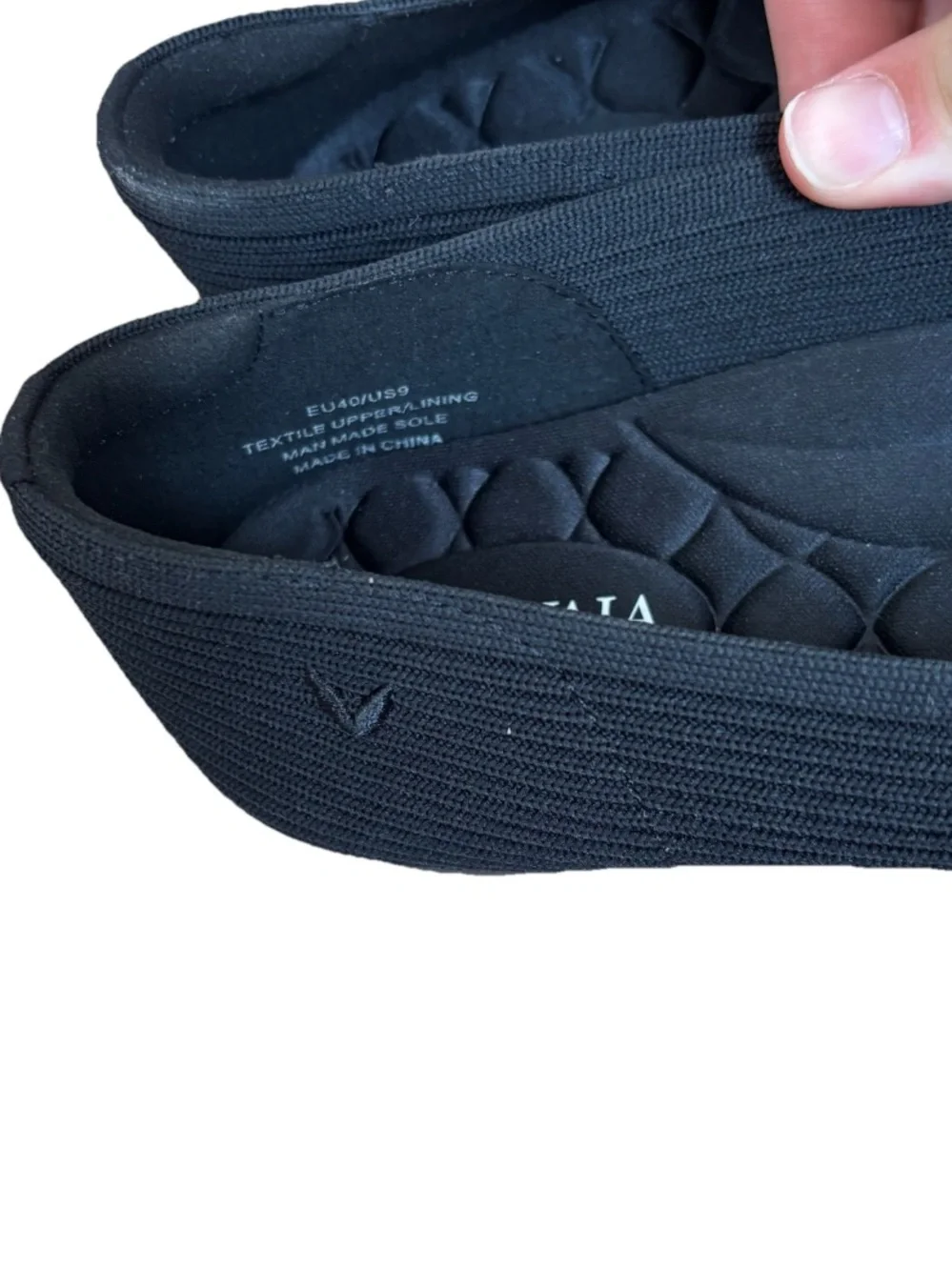 Vivaia Samantha Walker Square Toe Flats EU 40 US 9 Water Repellent Black